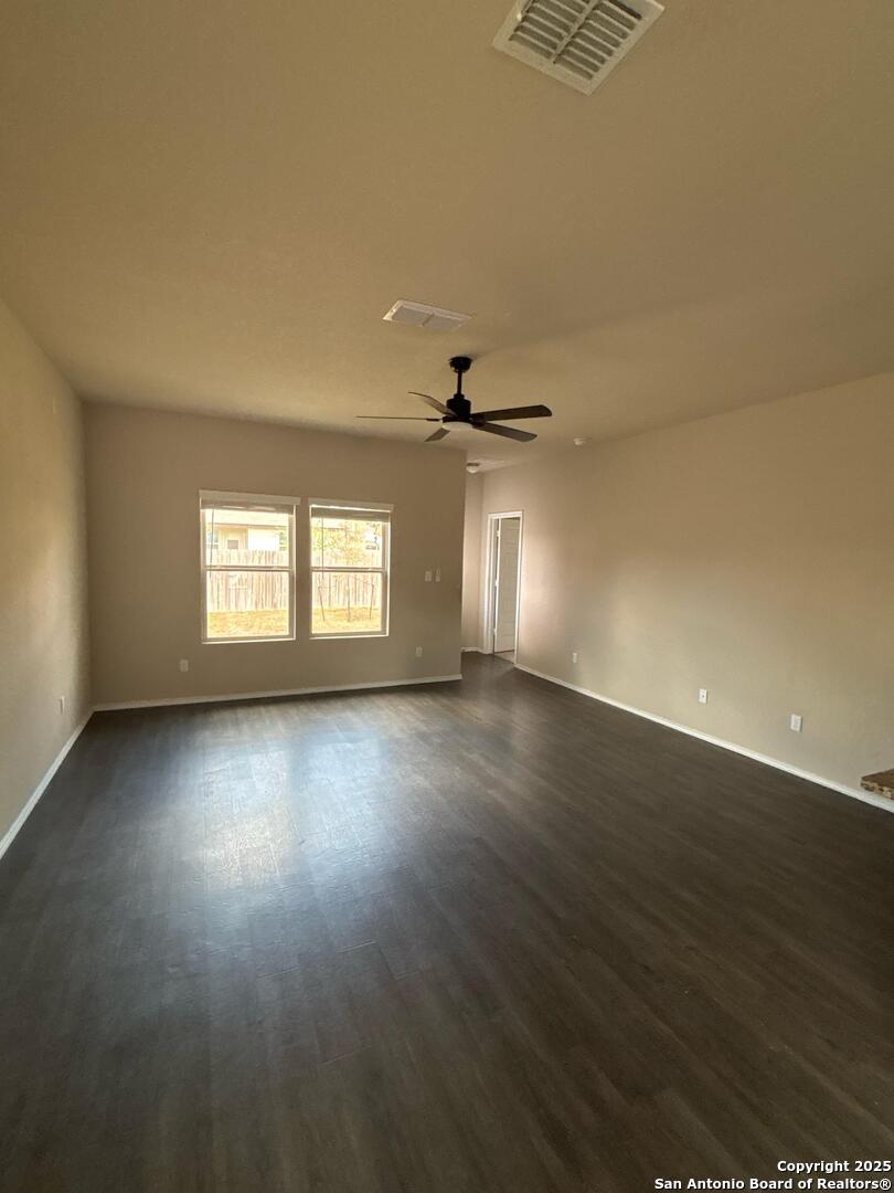 property viewer photo 7