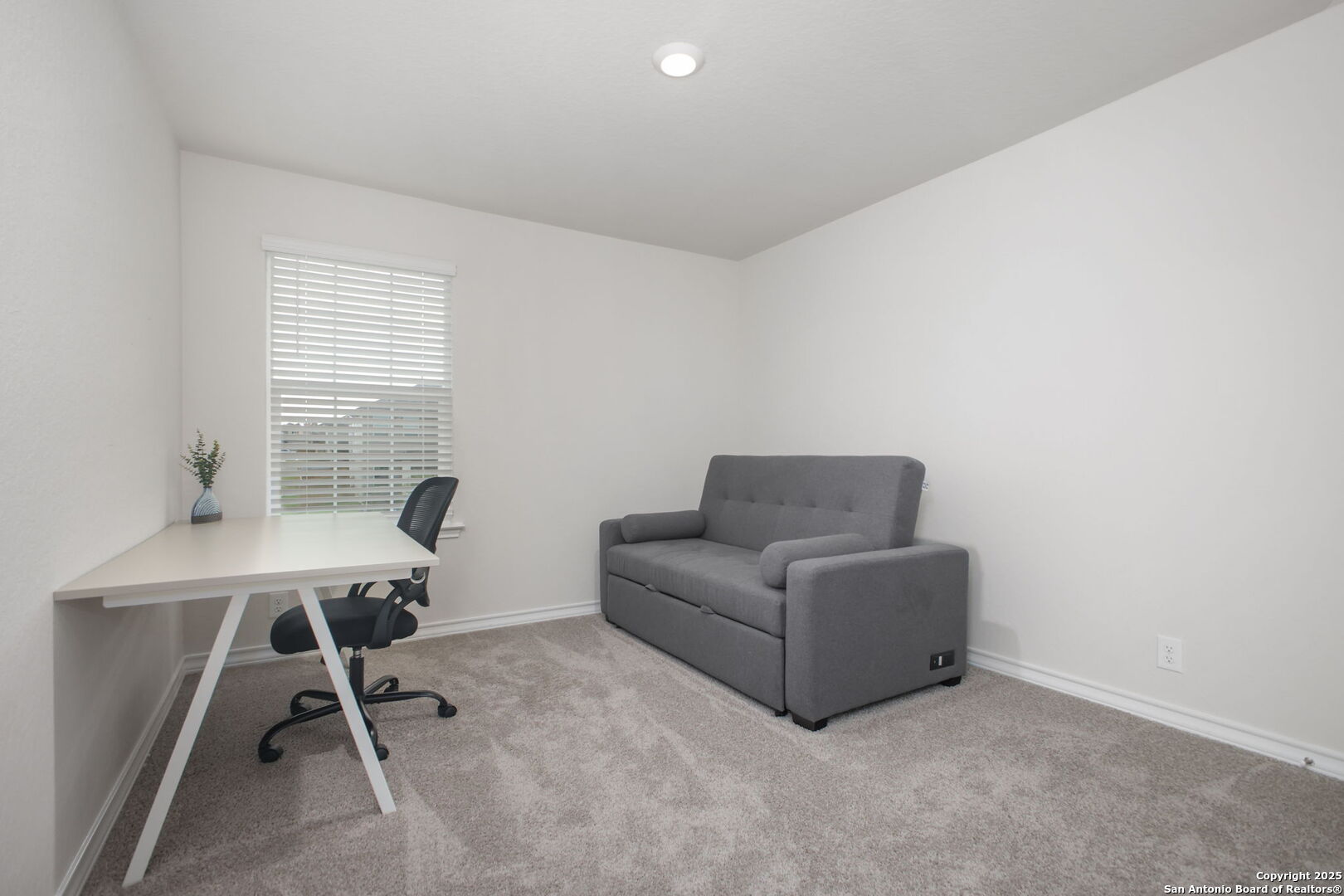 property viewer photo 20