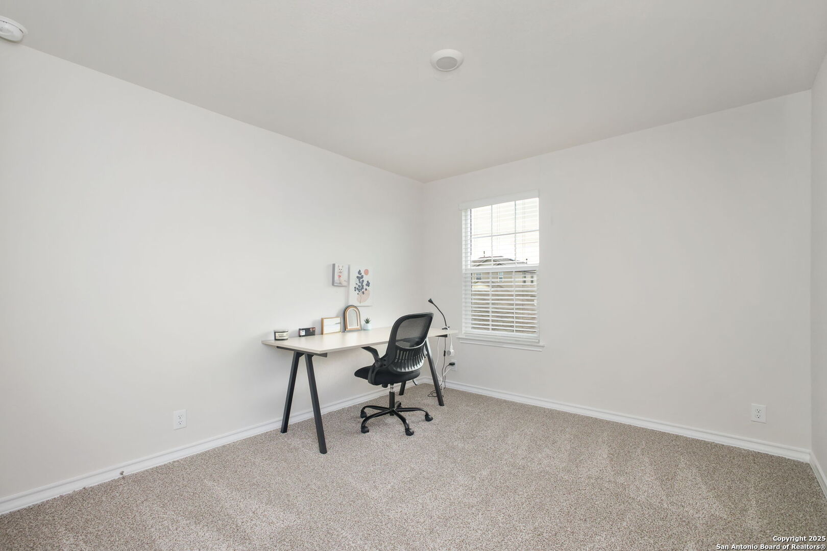 property viewer photo 15