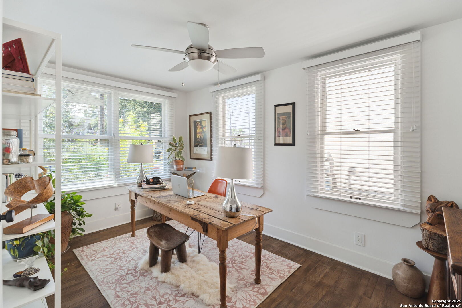 property viewer photo 4