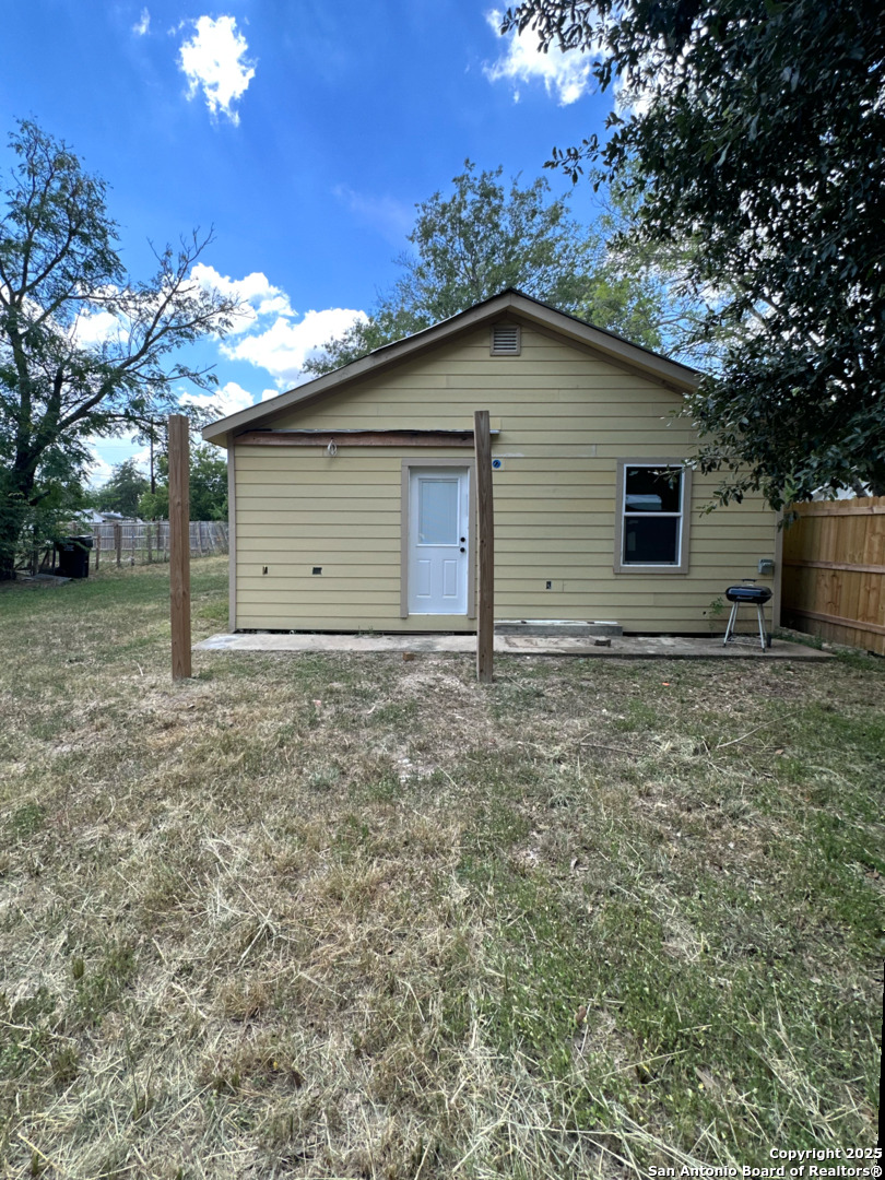 main property photo 12