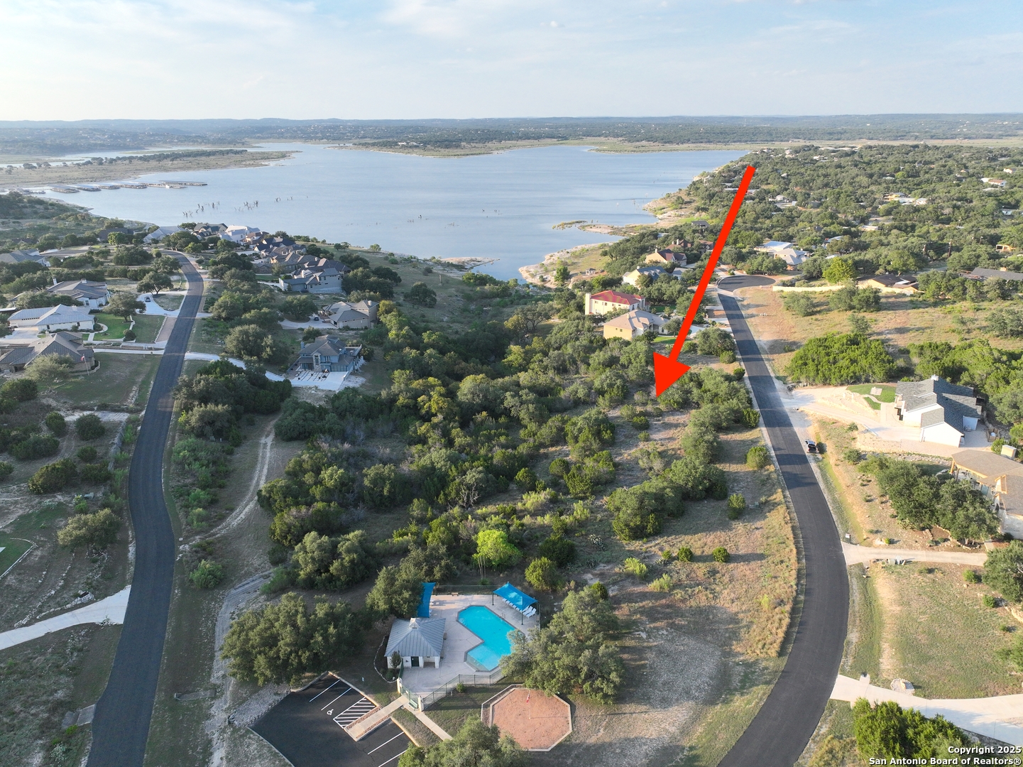 main property photo 11