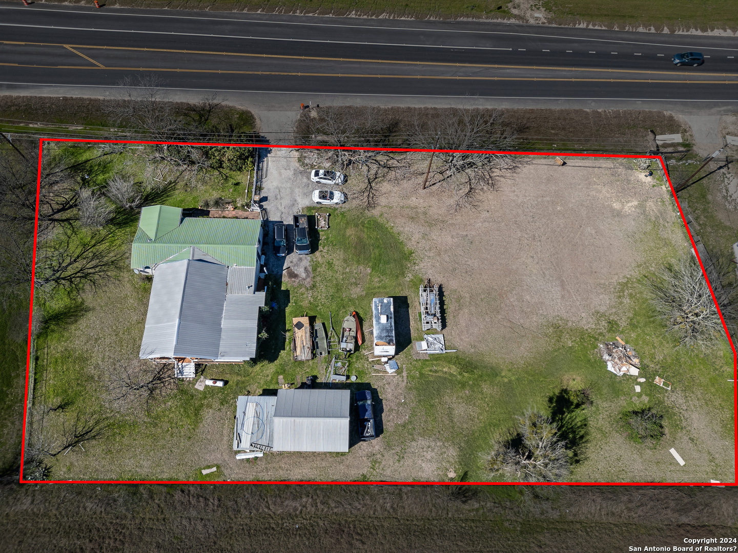 main property photo 13