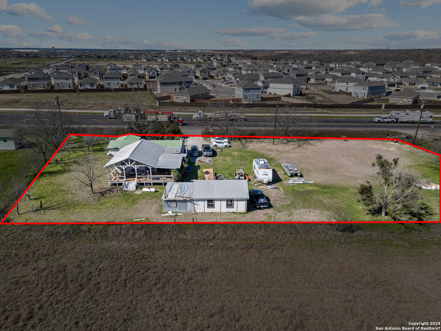 main property photo 14