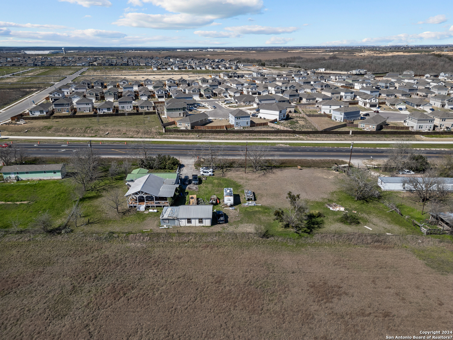main property photo 3