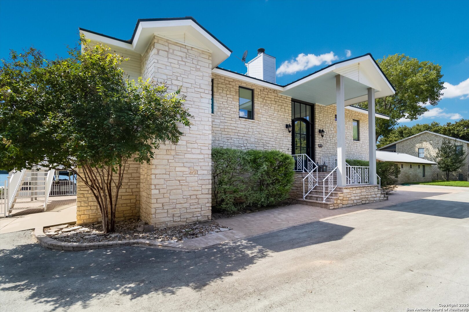main property photo 47