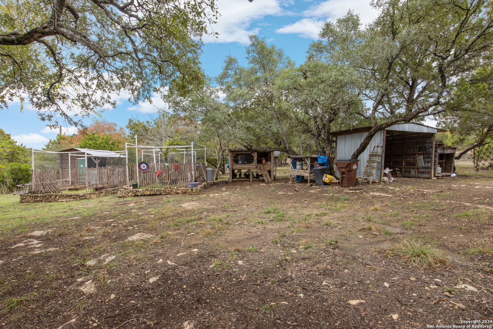 main property photo 20