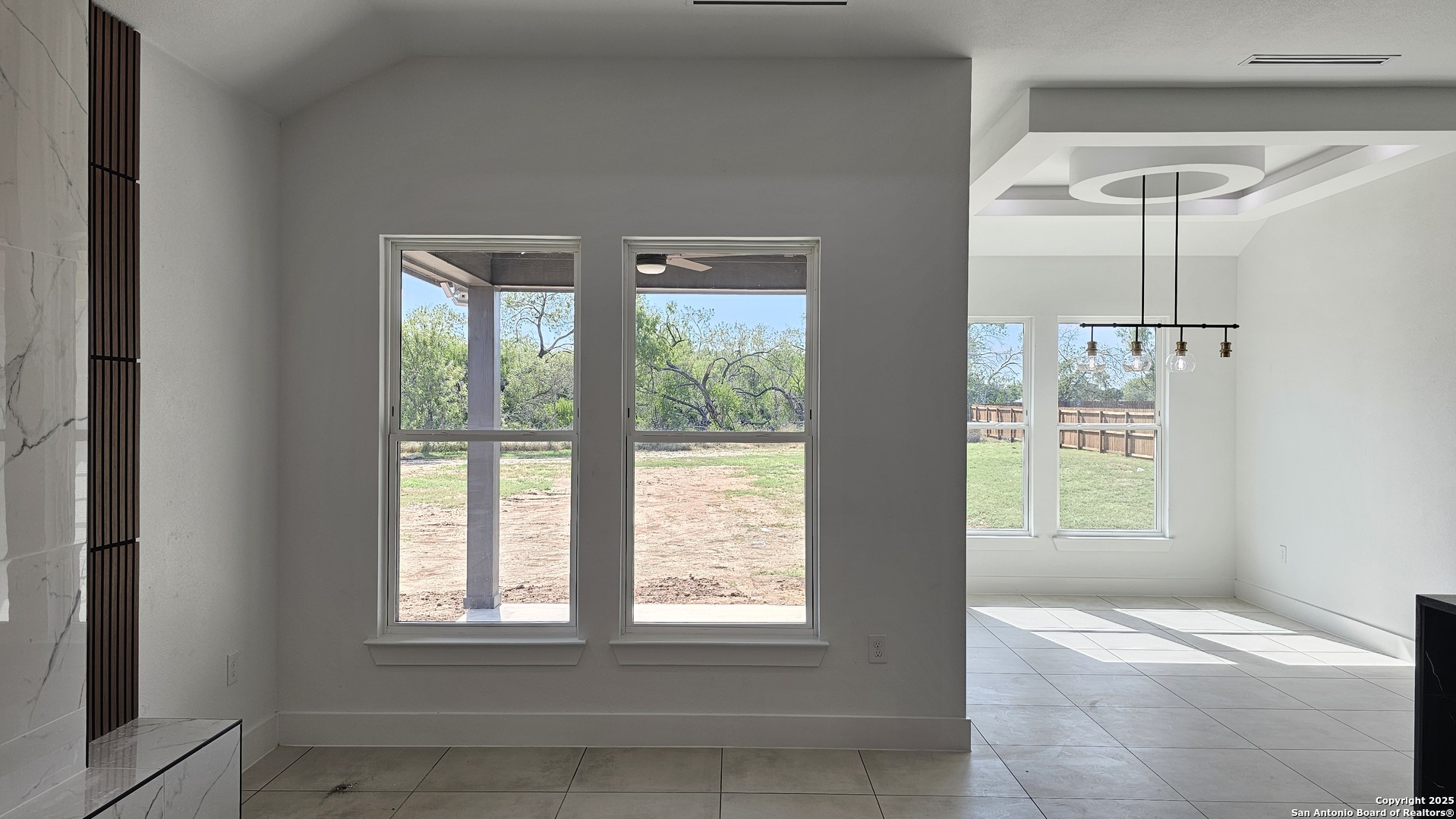 property viewer photo 10