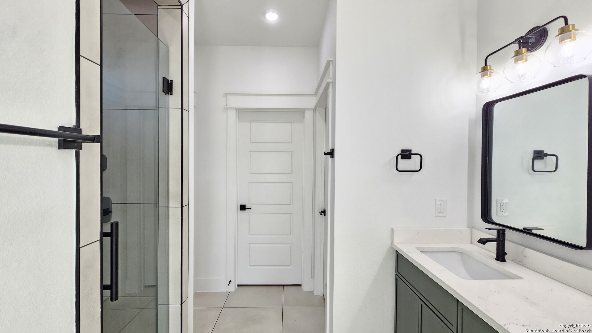 property viewer photo 13