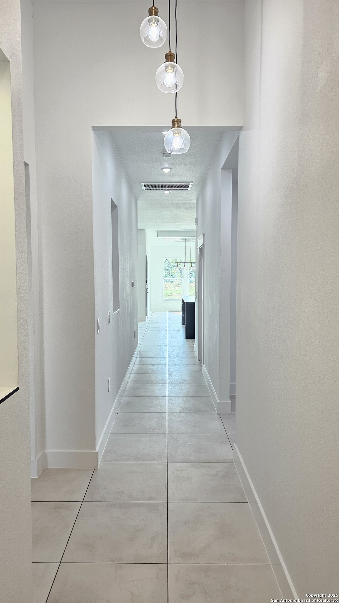 property viewer photo 2