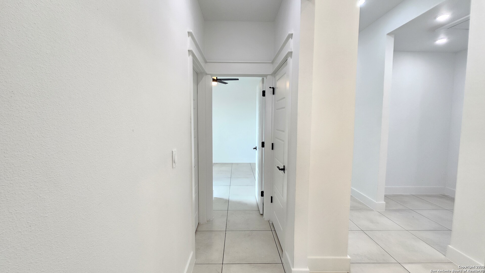 property viewer photo 24