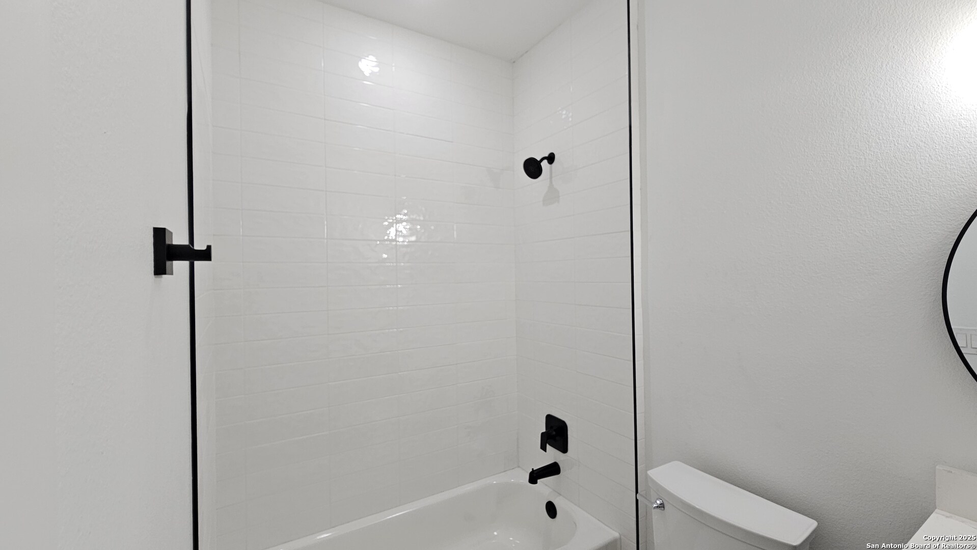property viewer photo 26