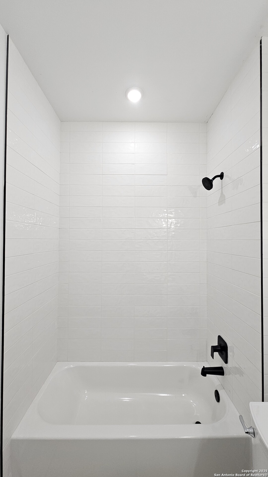 property viewer photo 27