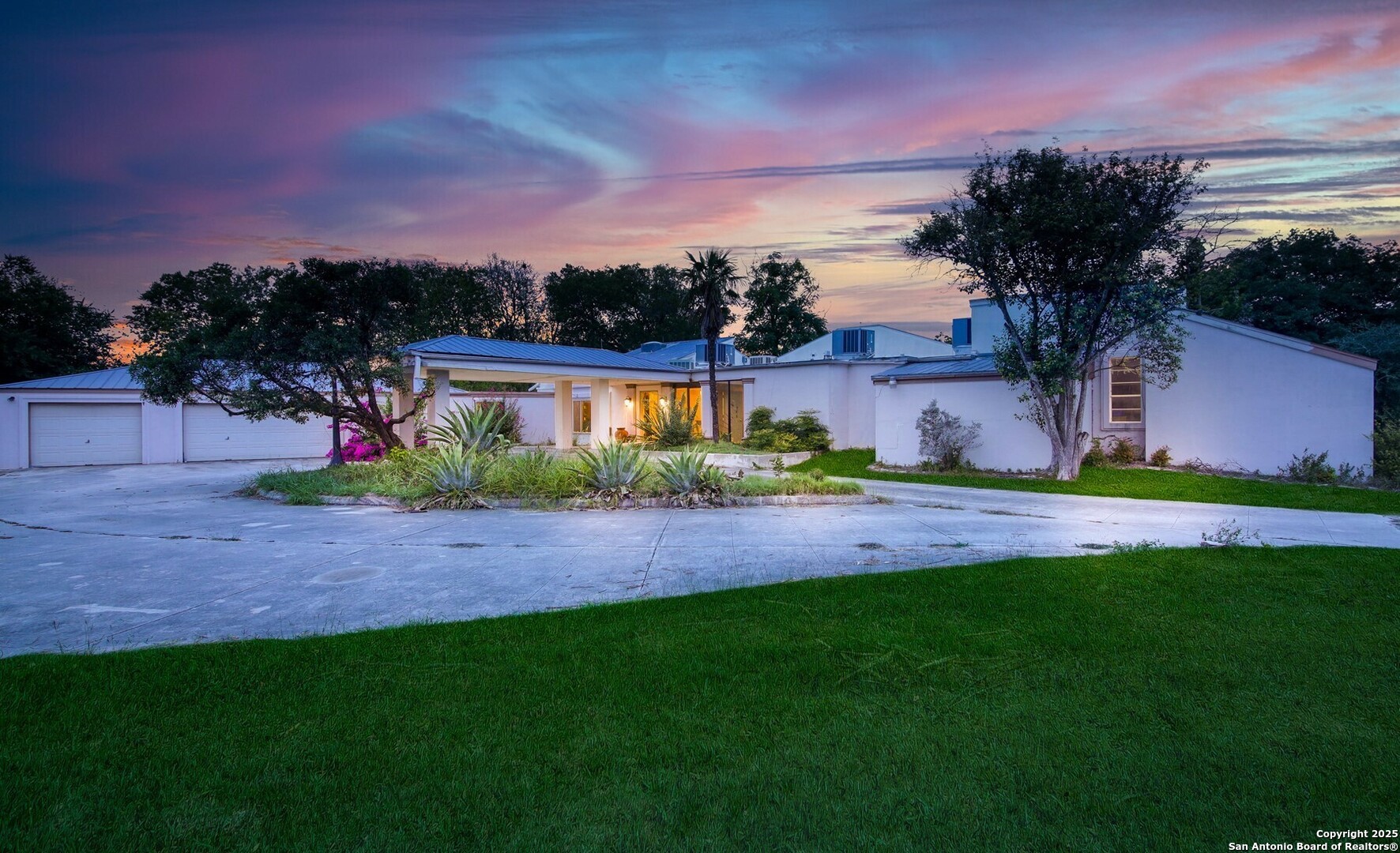 main property photo 40