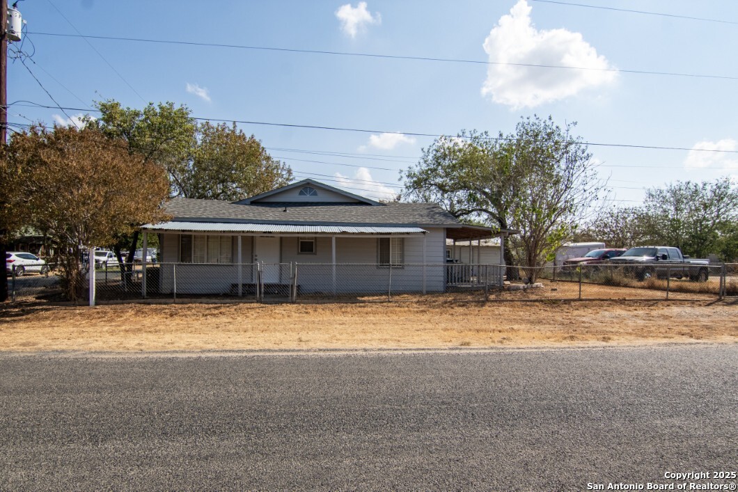 main property photo 2