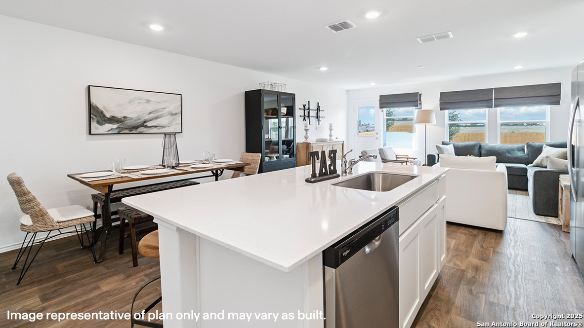 property viewer photo 10