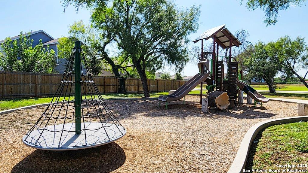 property viewer photo 38