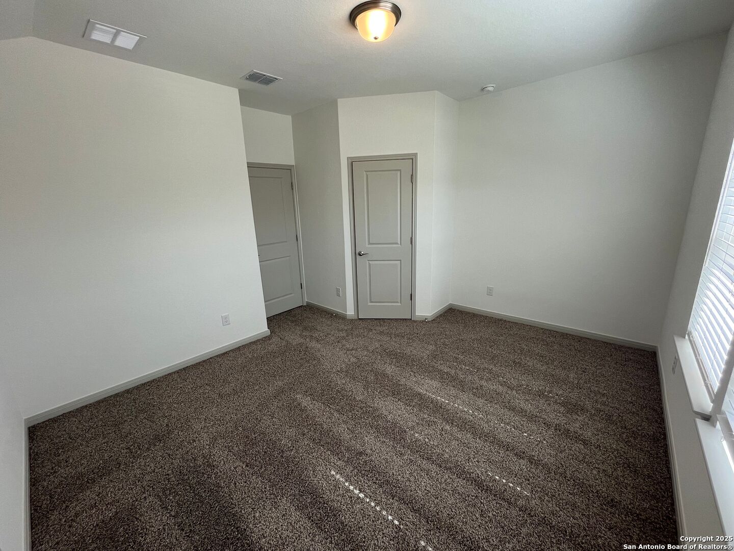 property viewer photo 11