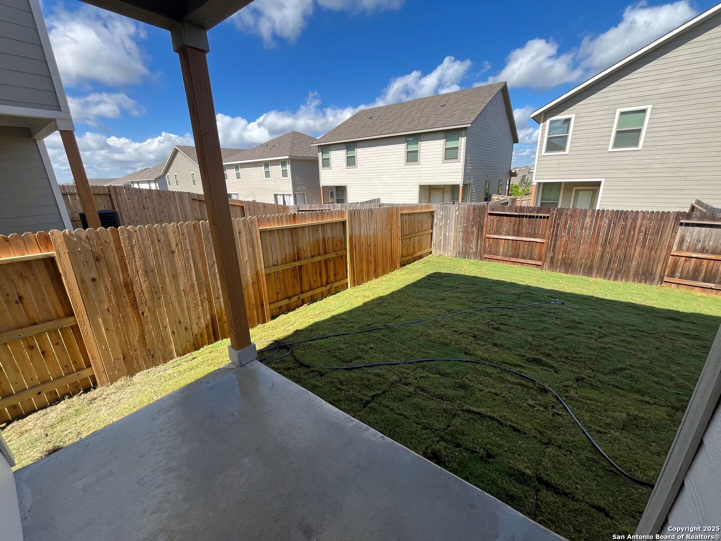 property viewer photo 12