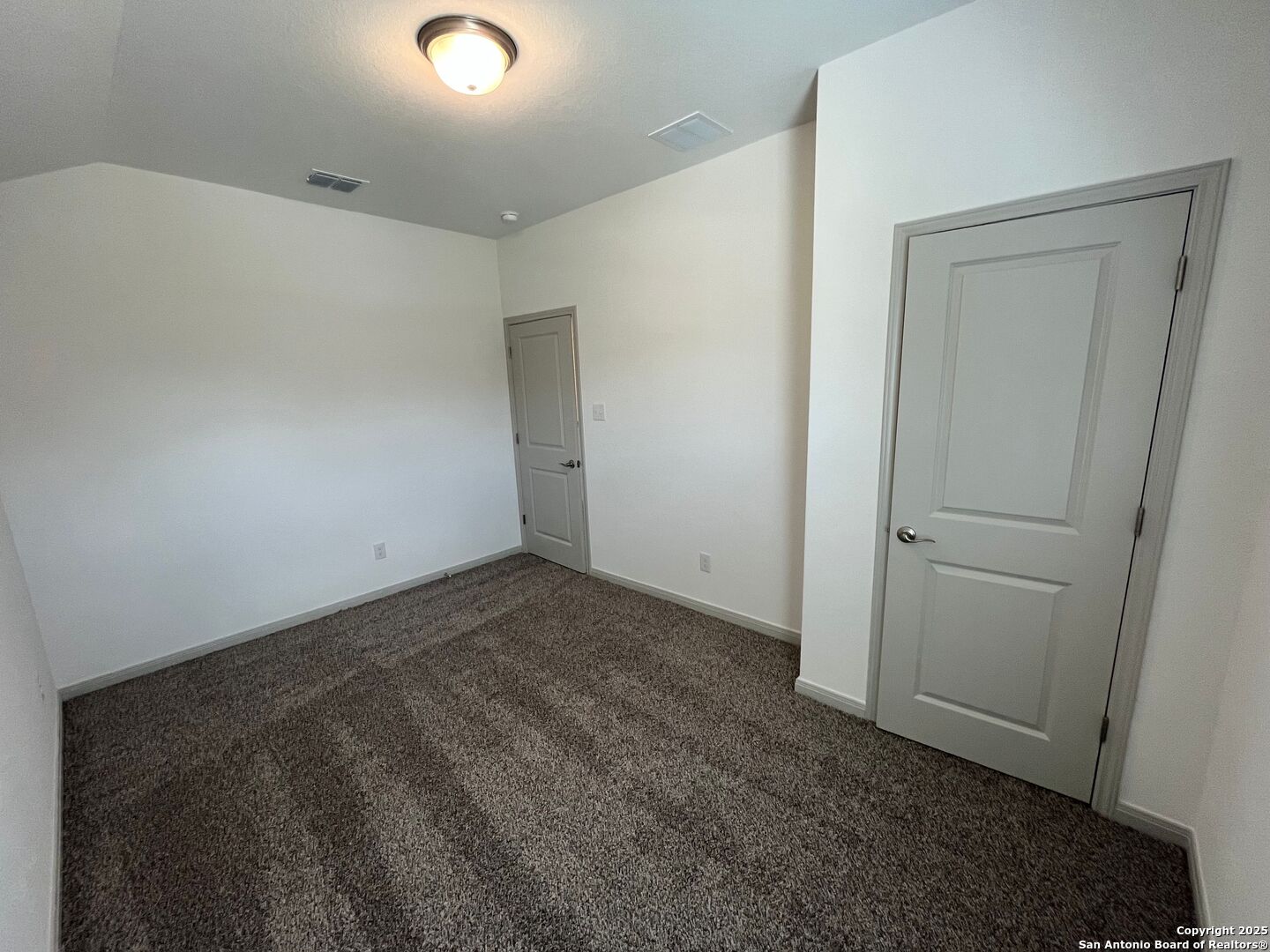 property viewer photo 9
