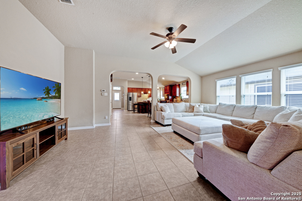 property viewer photo 12
