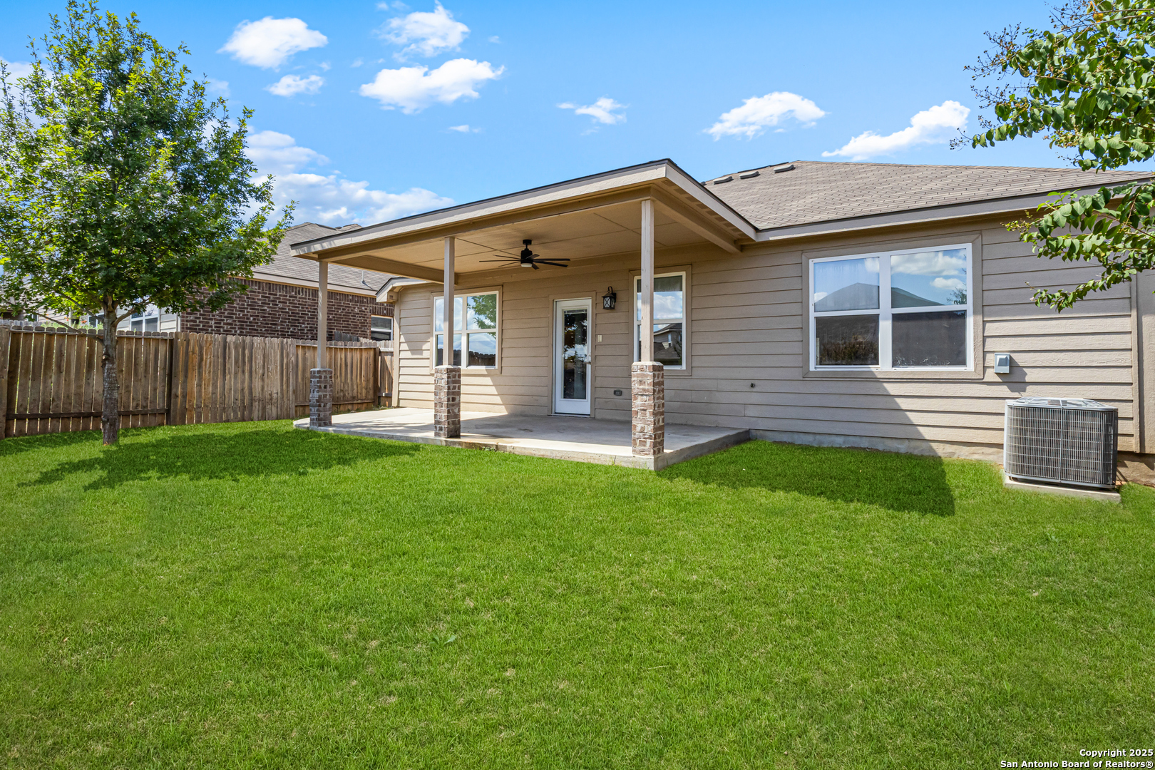 main property photo 23