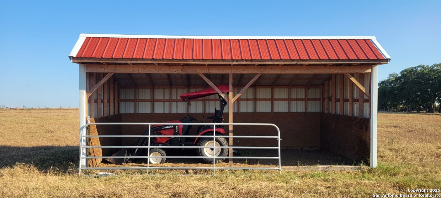 main property photo 15