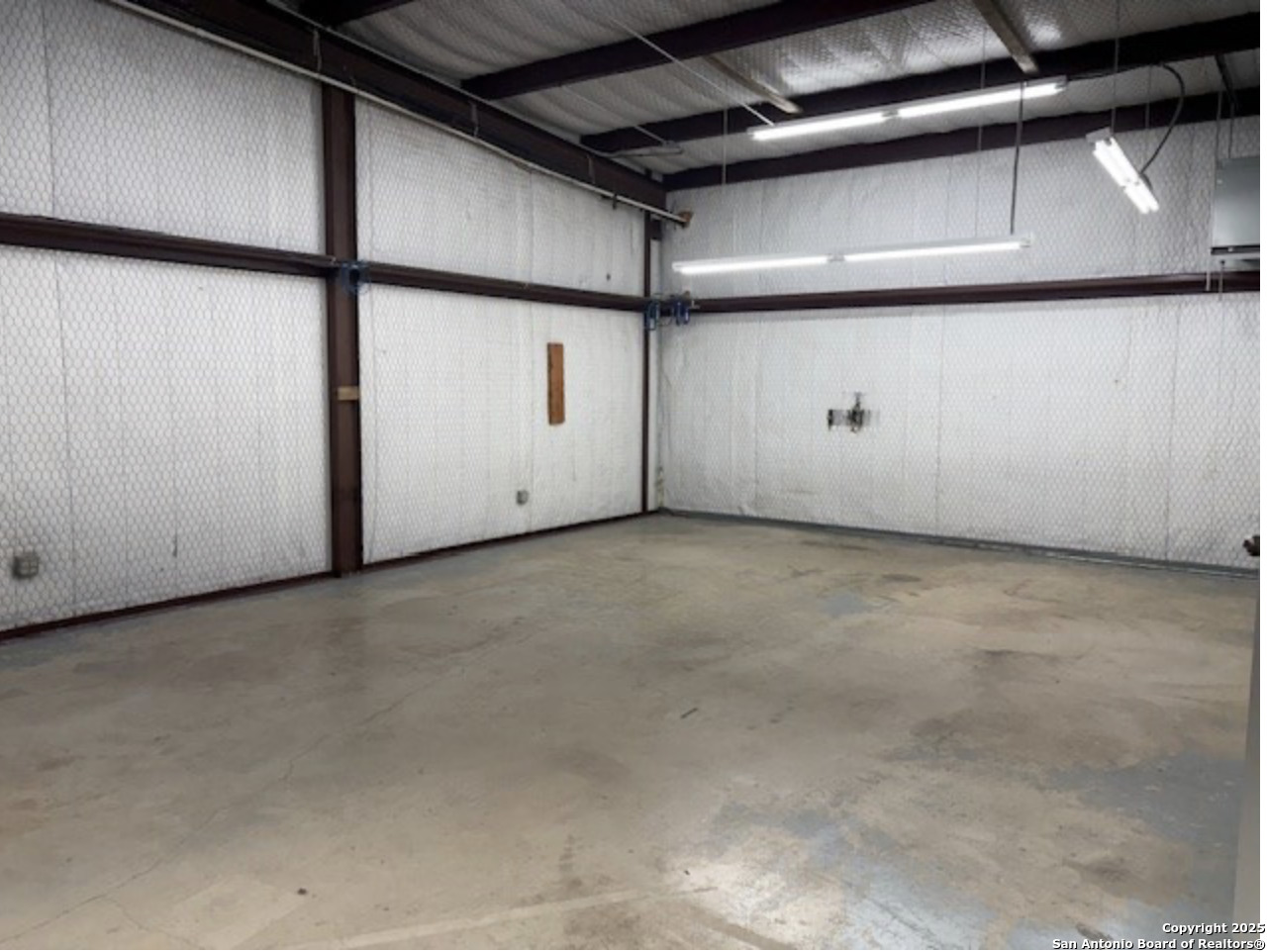 main property photo 15