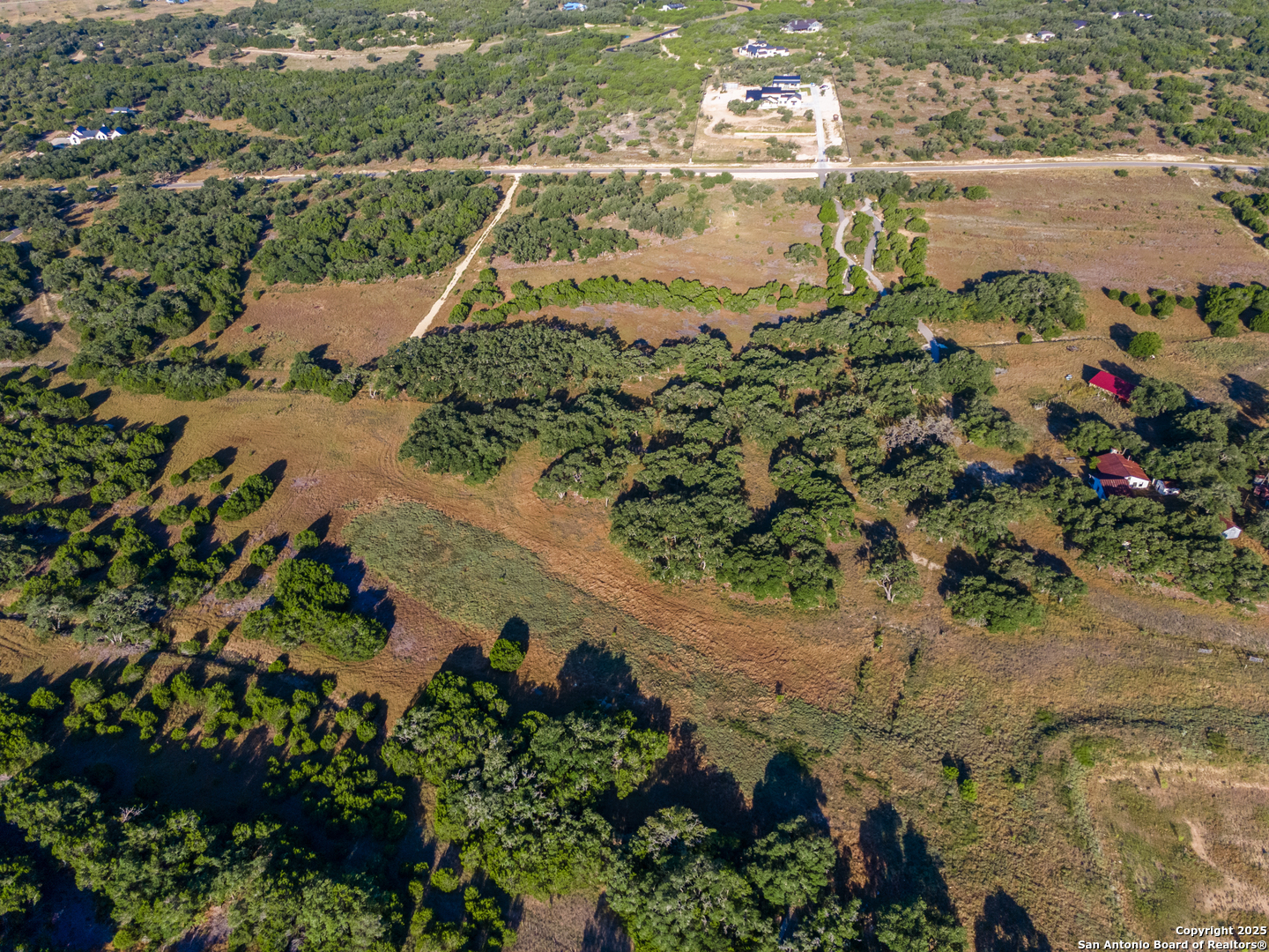 main property photo 9