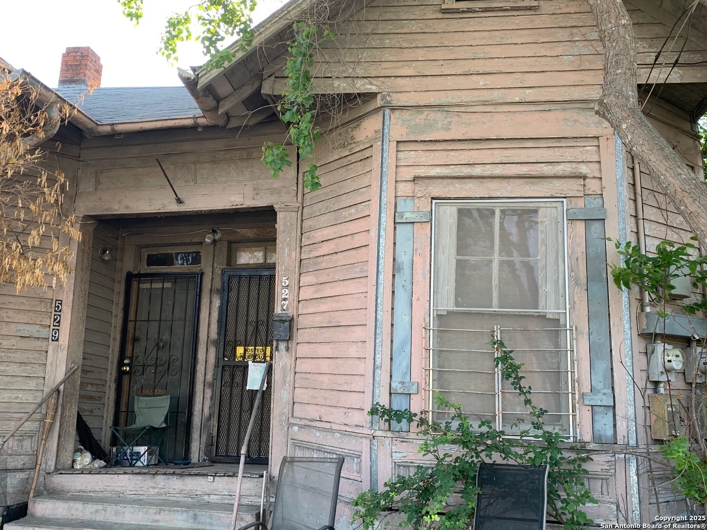 main property photo 2
