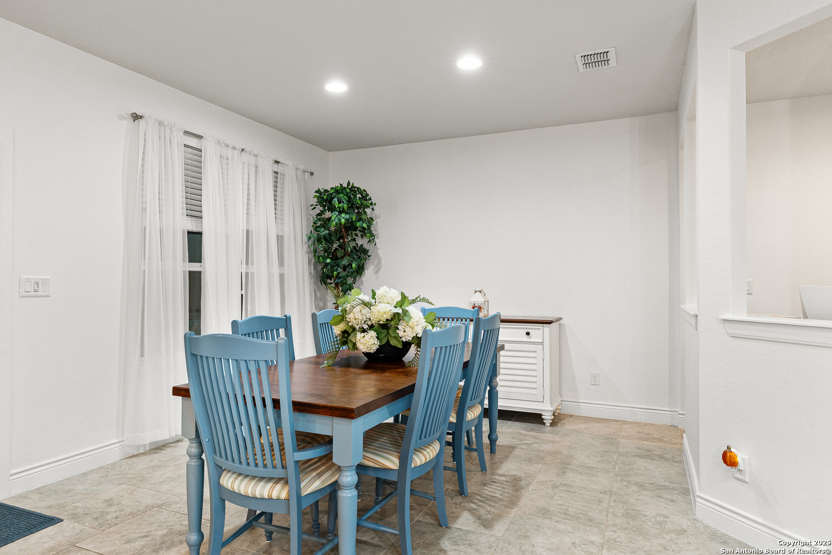 property viewer photo 10