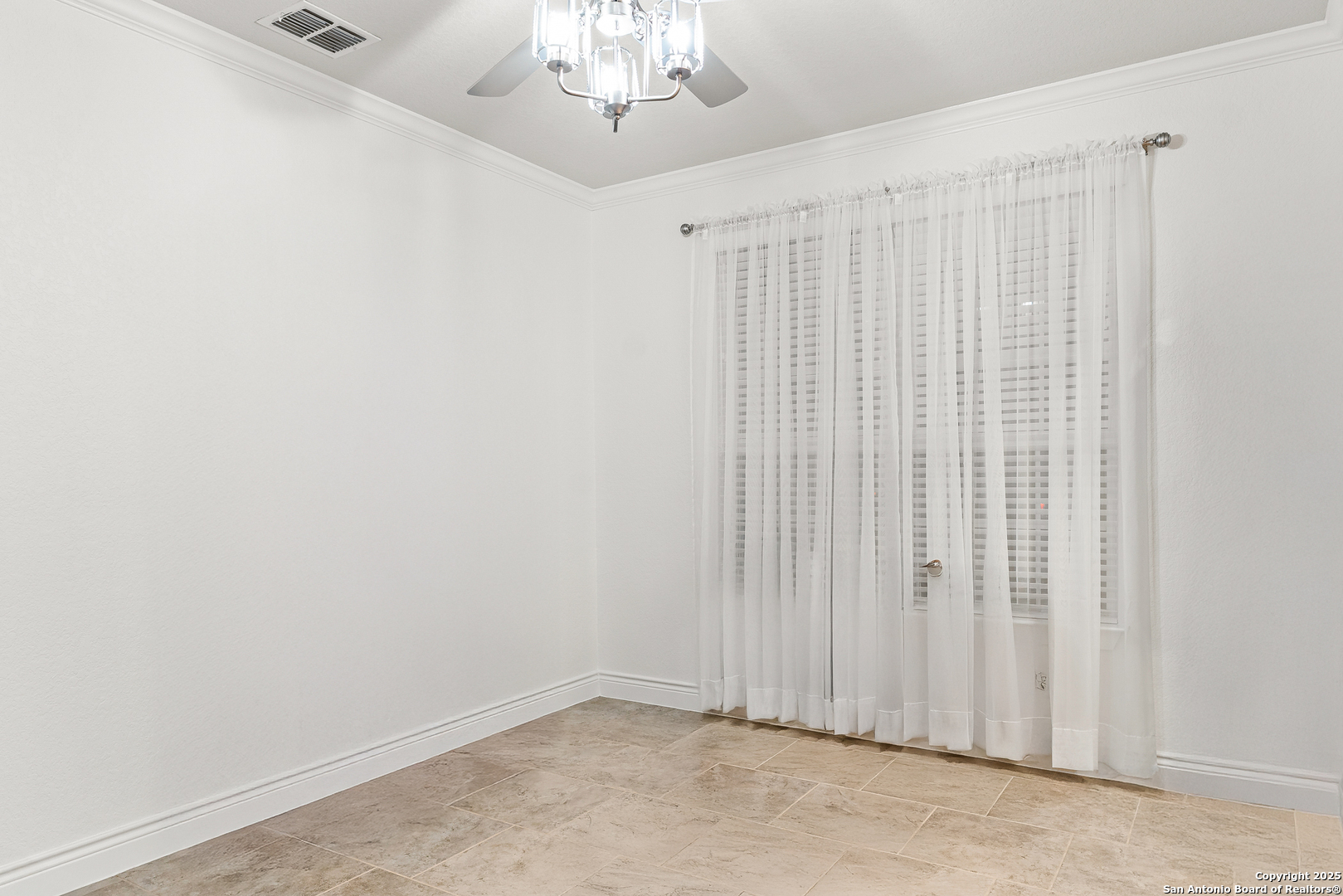 property viewer photo 22