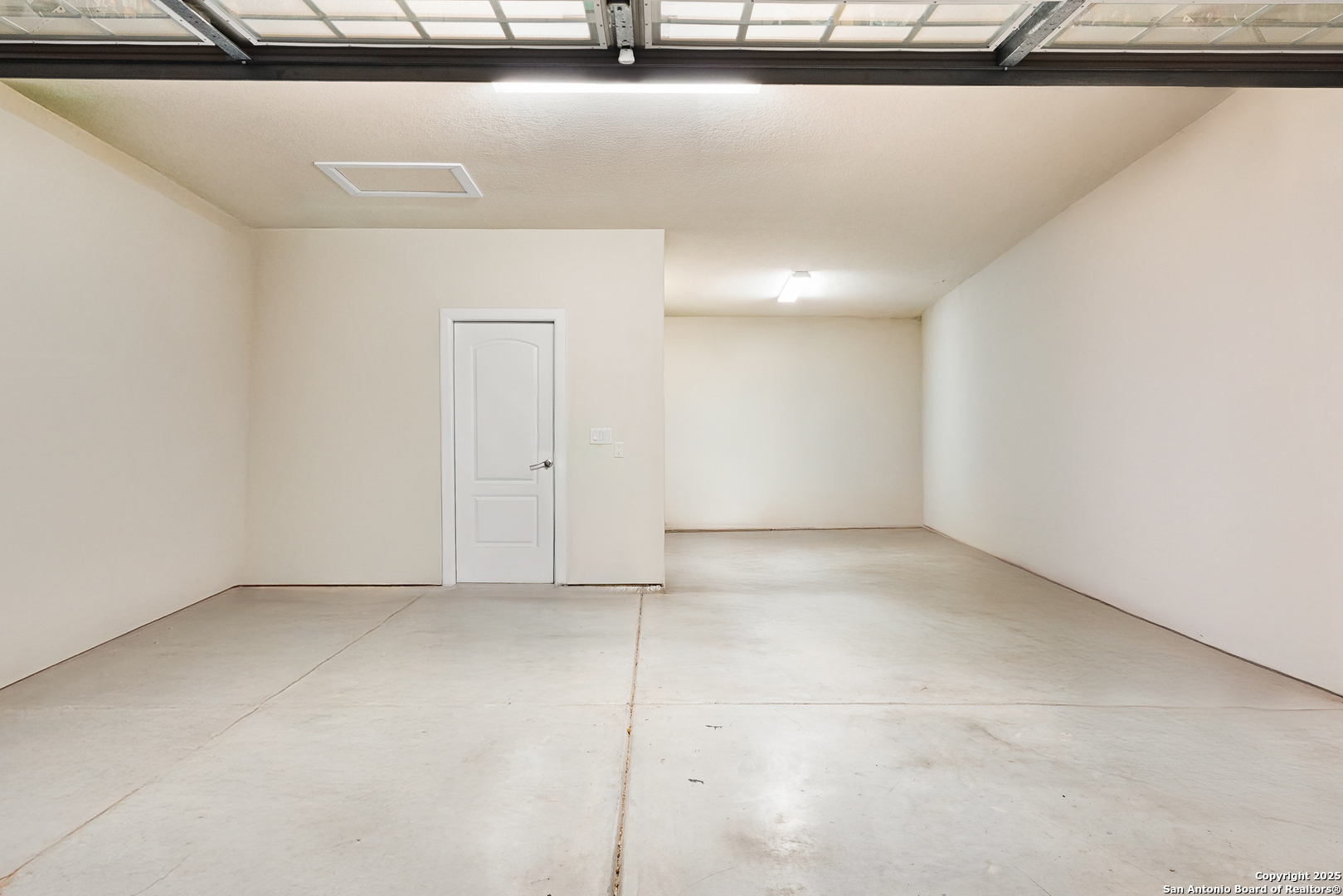 property viewer photo 49