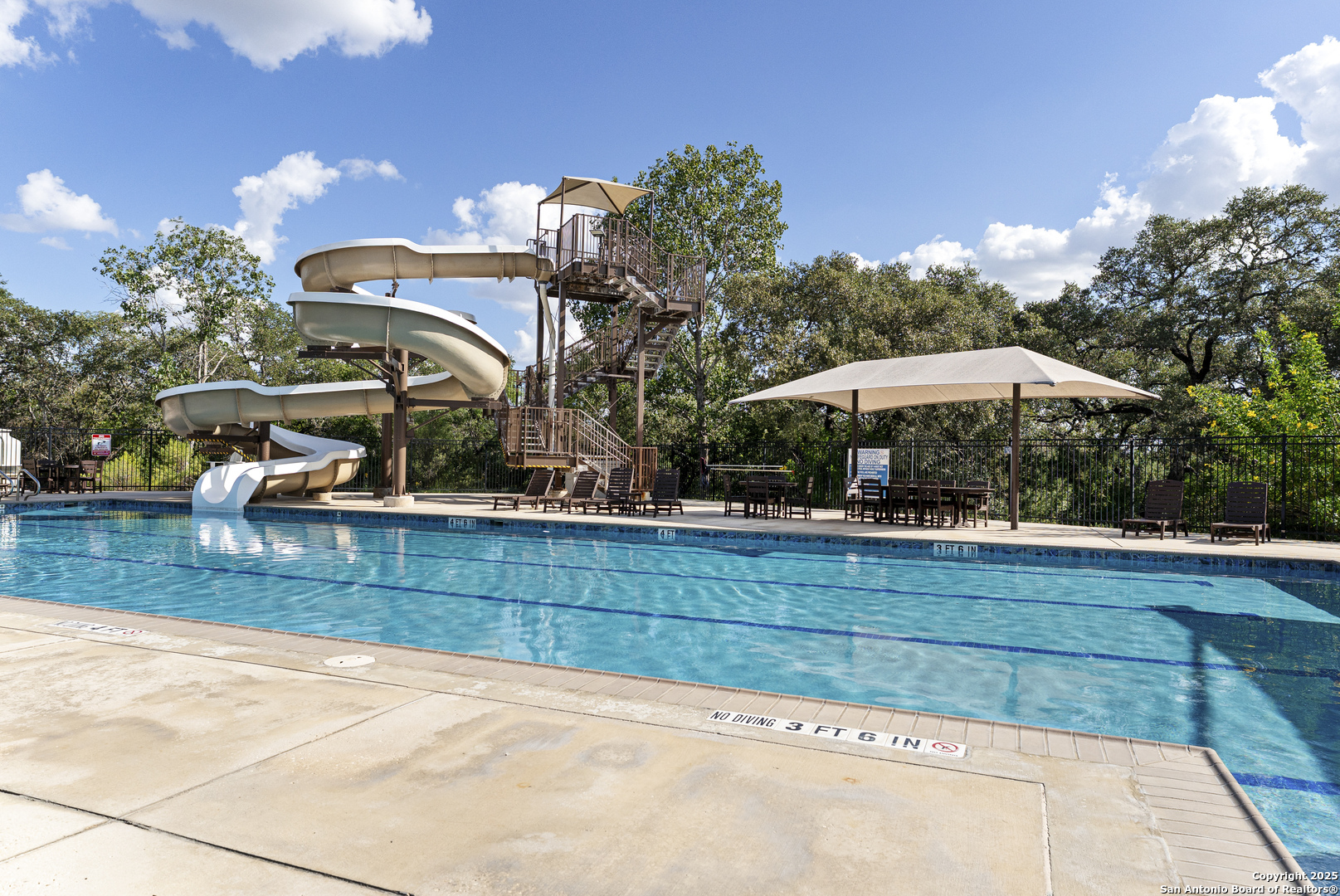 property viewer photo 59