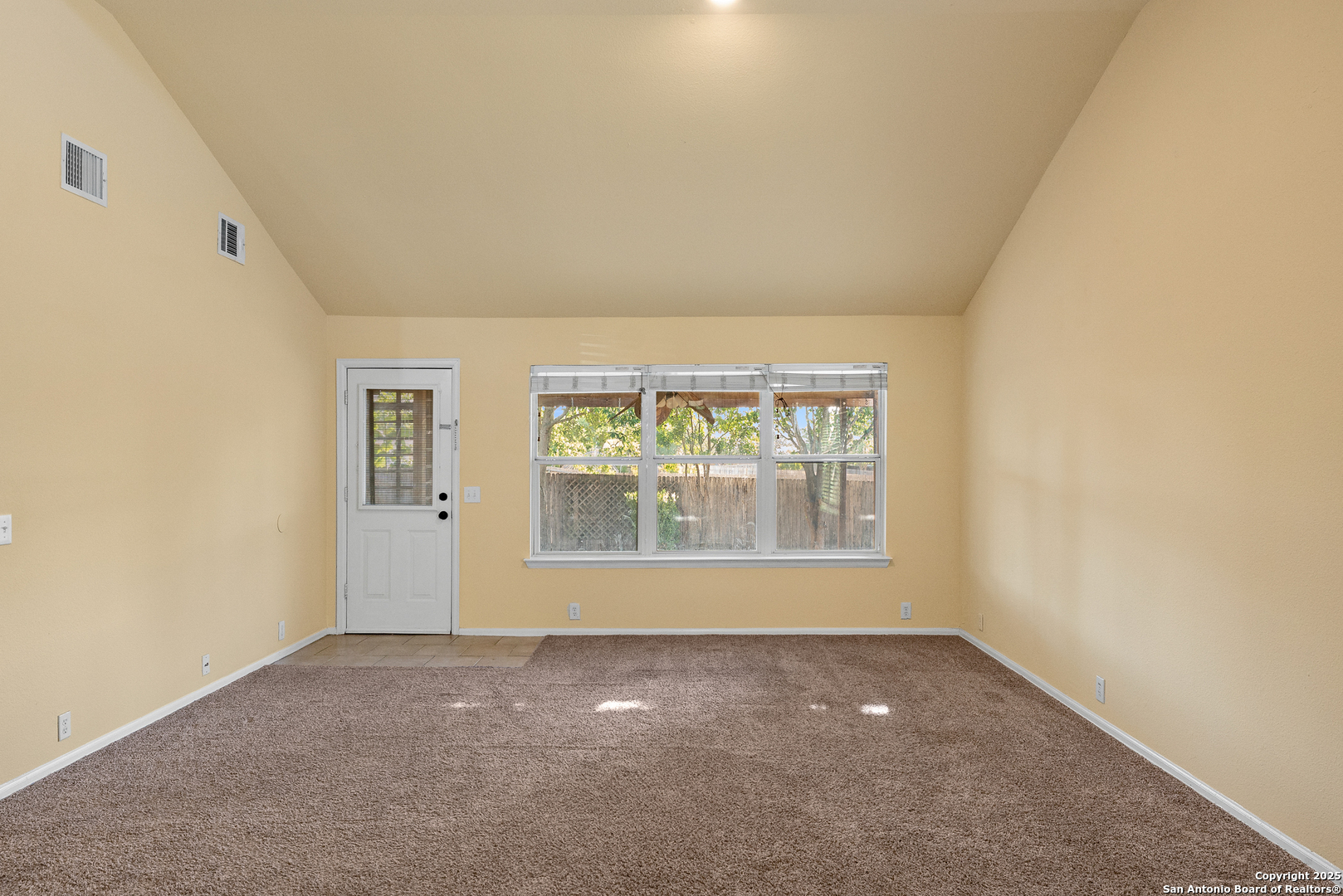 property viewer photo 11