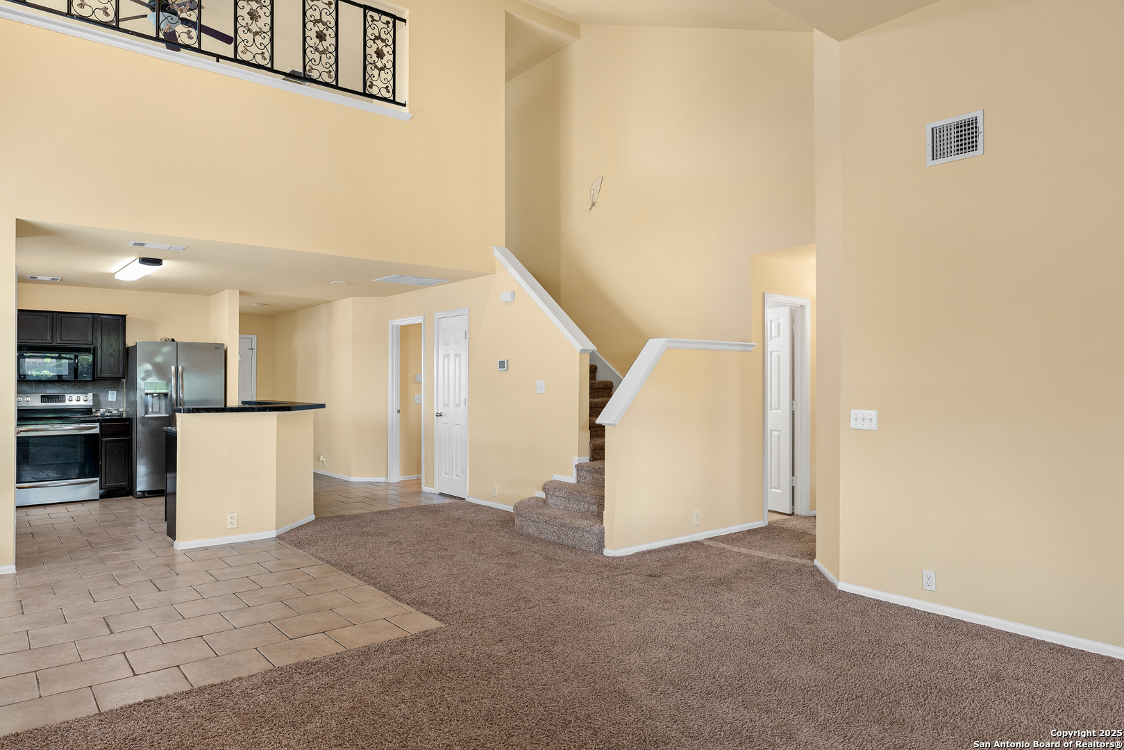 property viewer photo 12