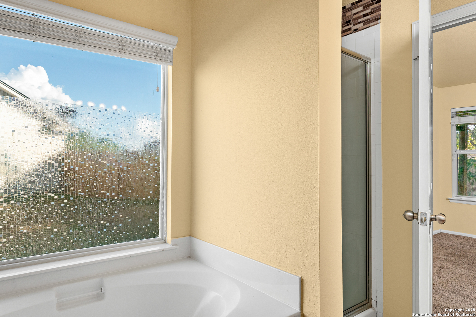 property viewer photo 17