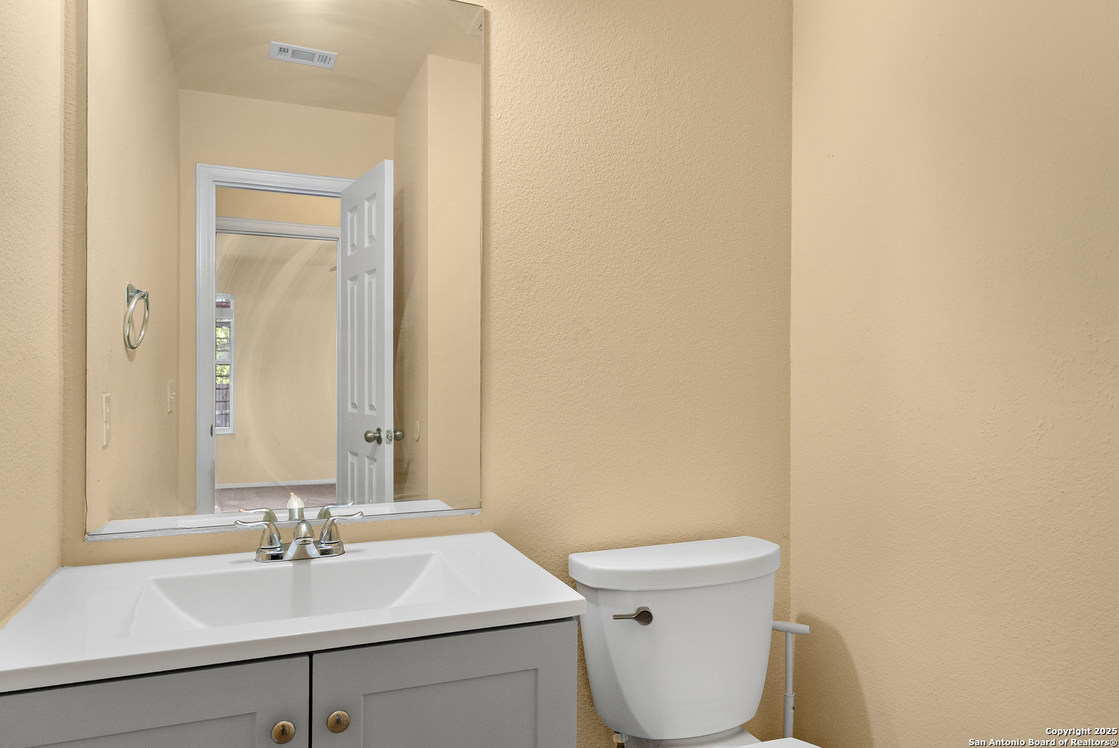 property viewer photo 19