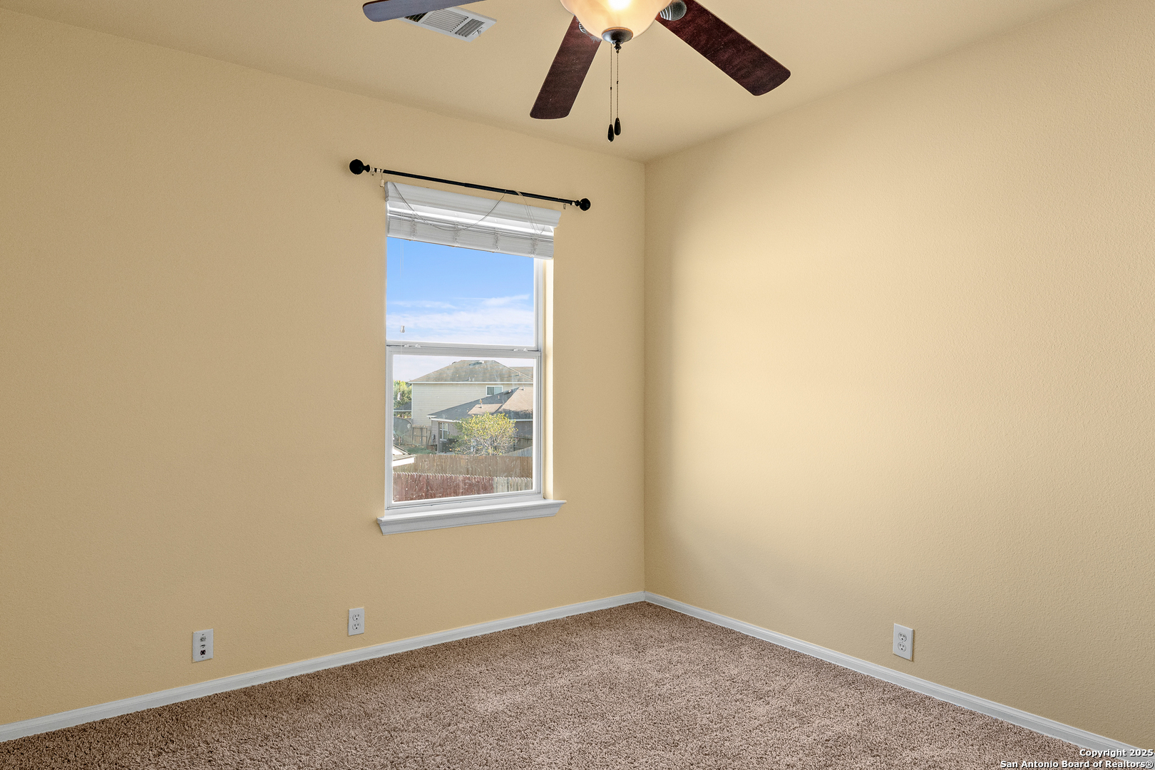 property viewer photo 27