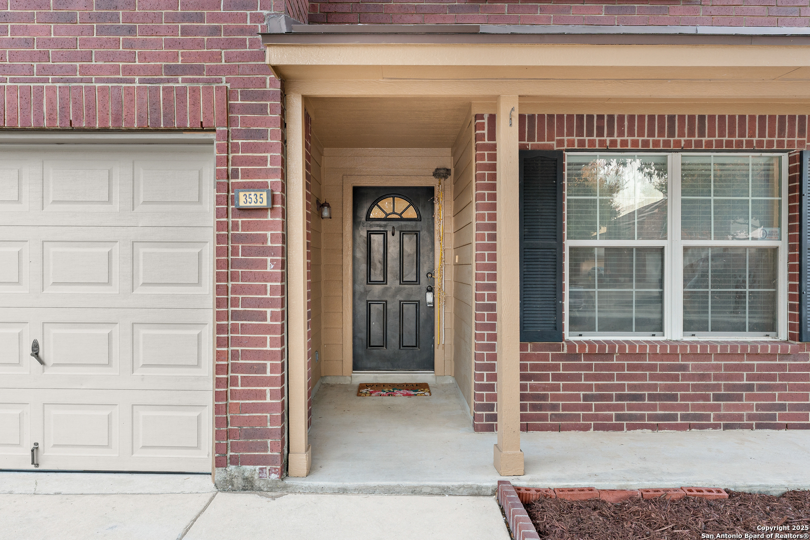 property viewer photo 3