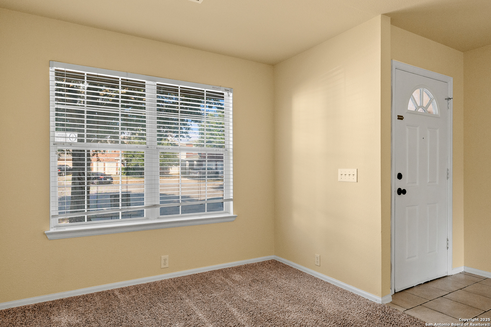 property viewer photo 5