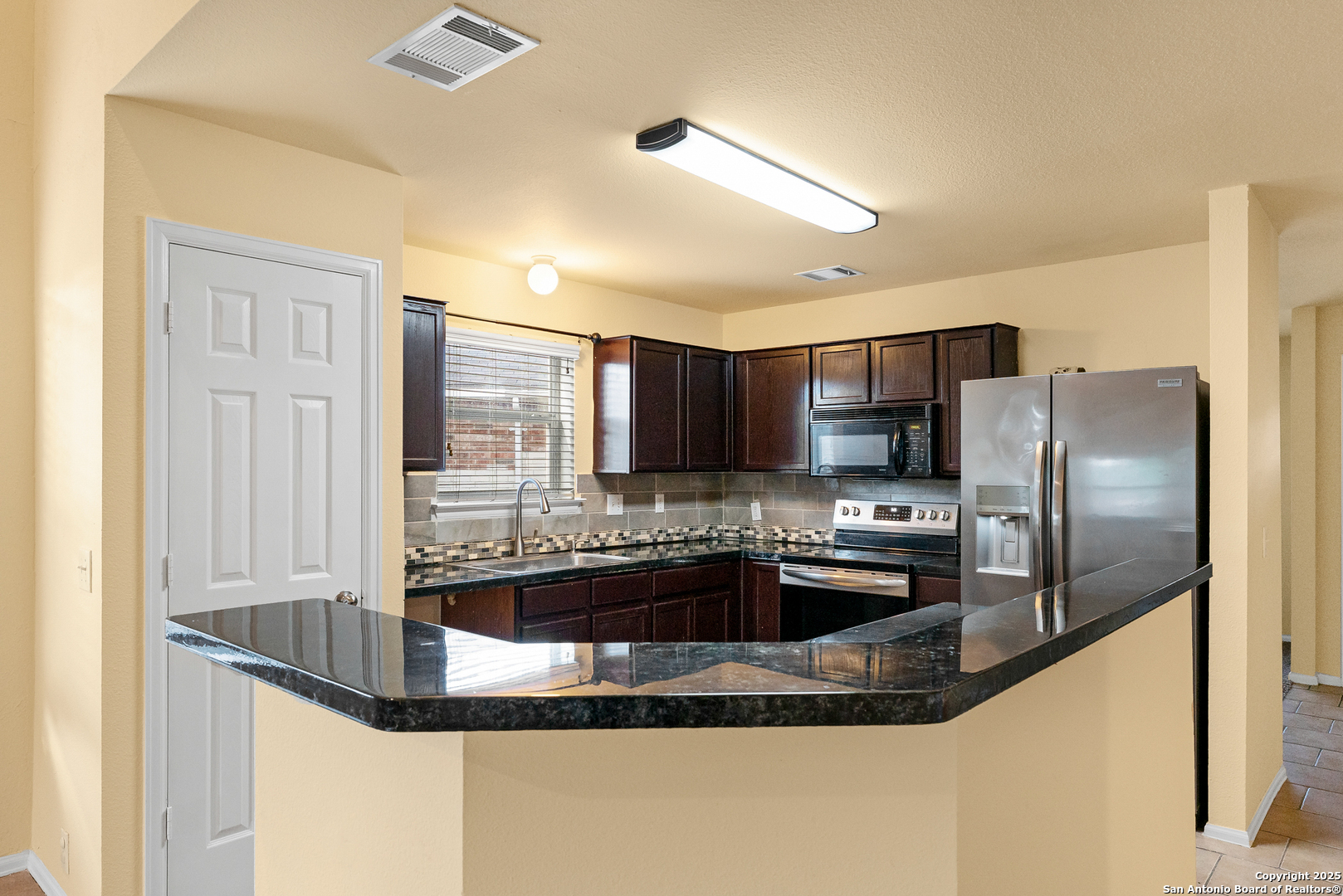 property viewer photo 6