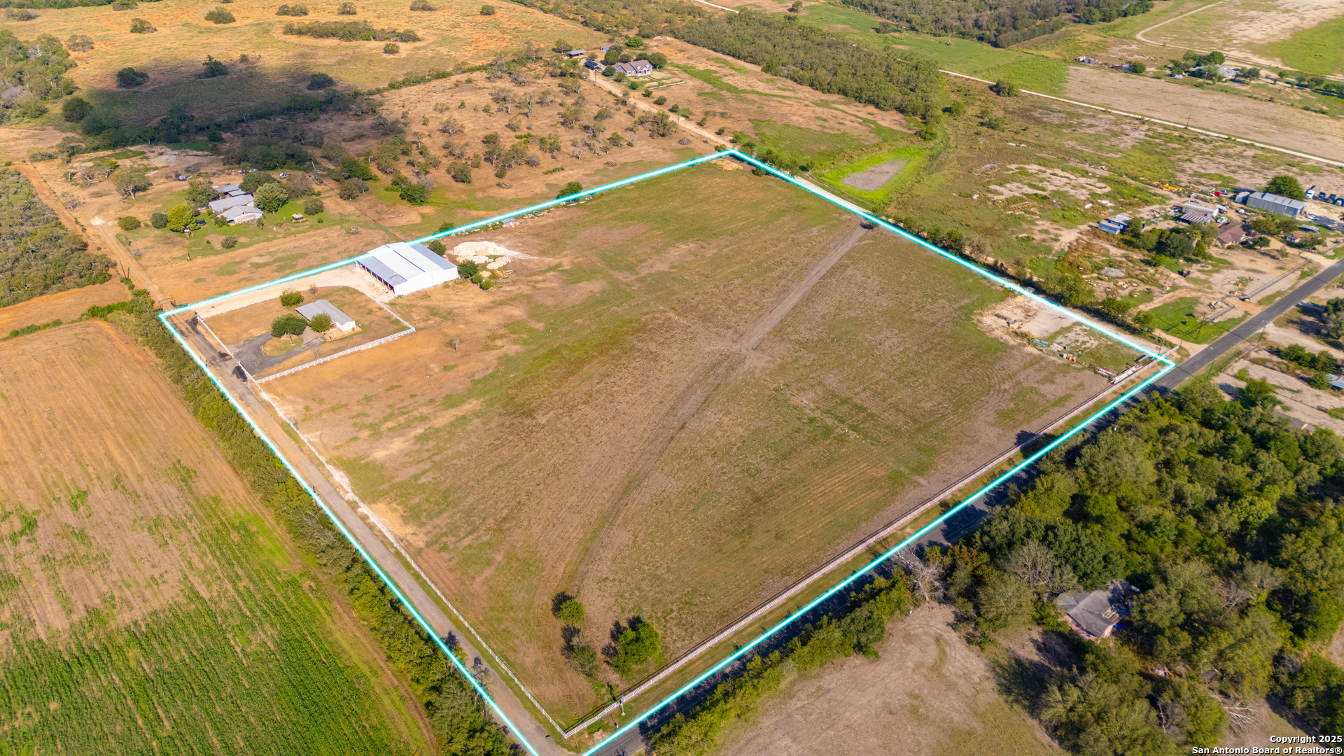 main property photo 6
