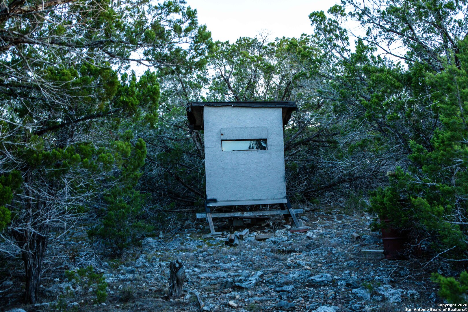 main property photo 20