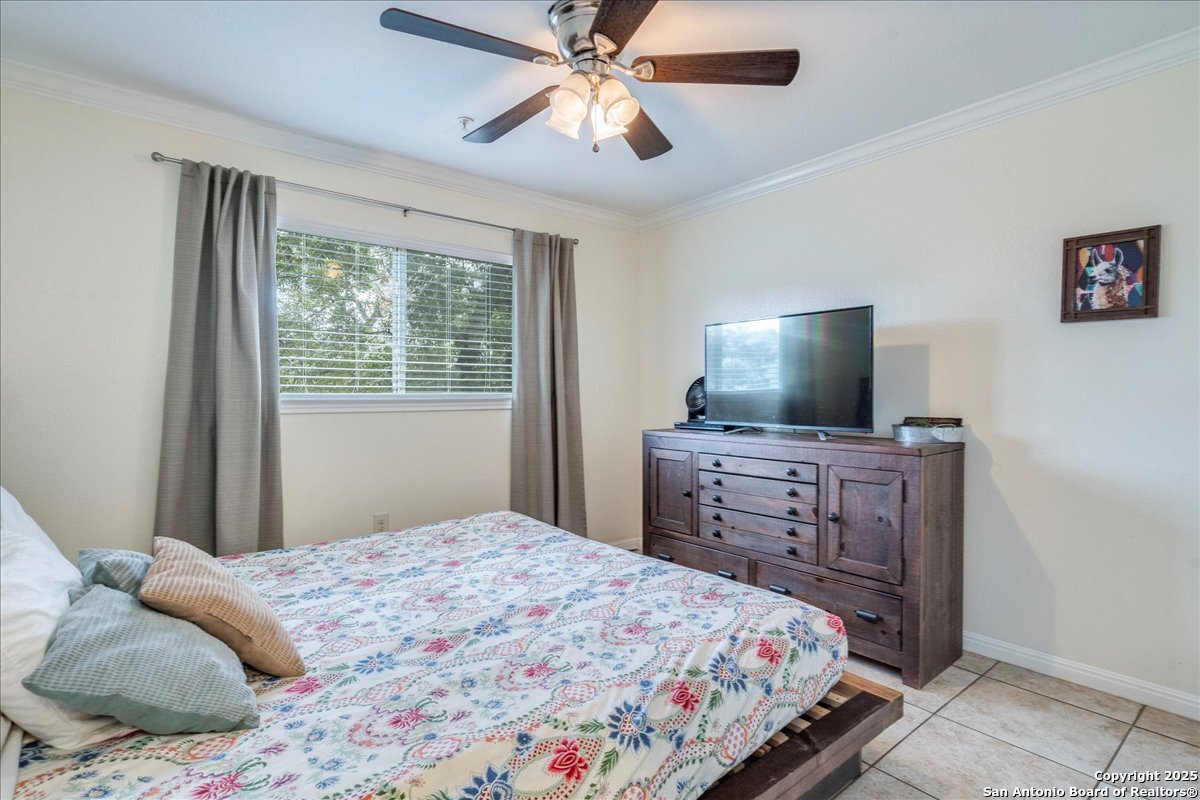main property photo 13