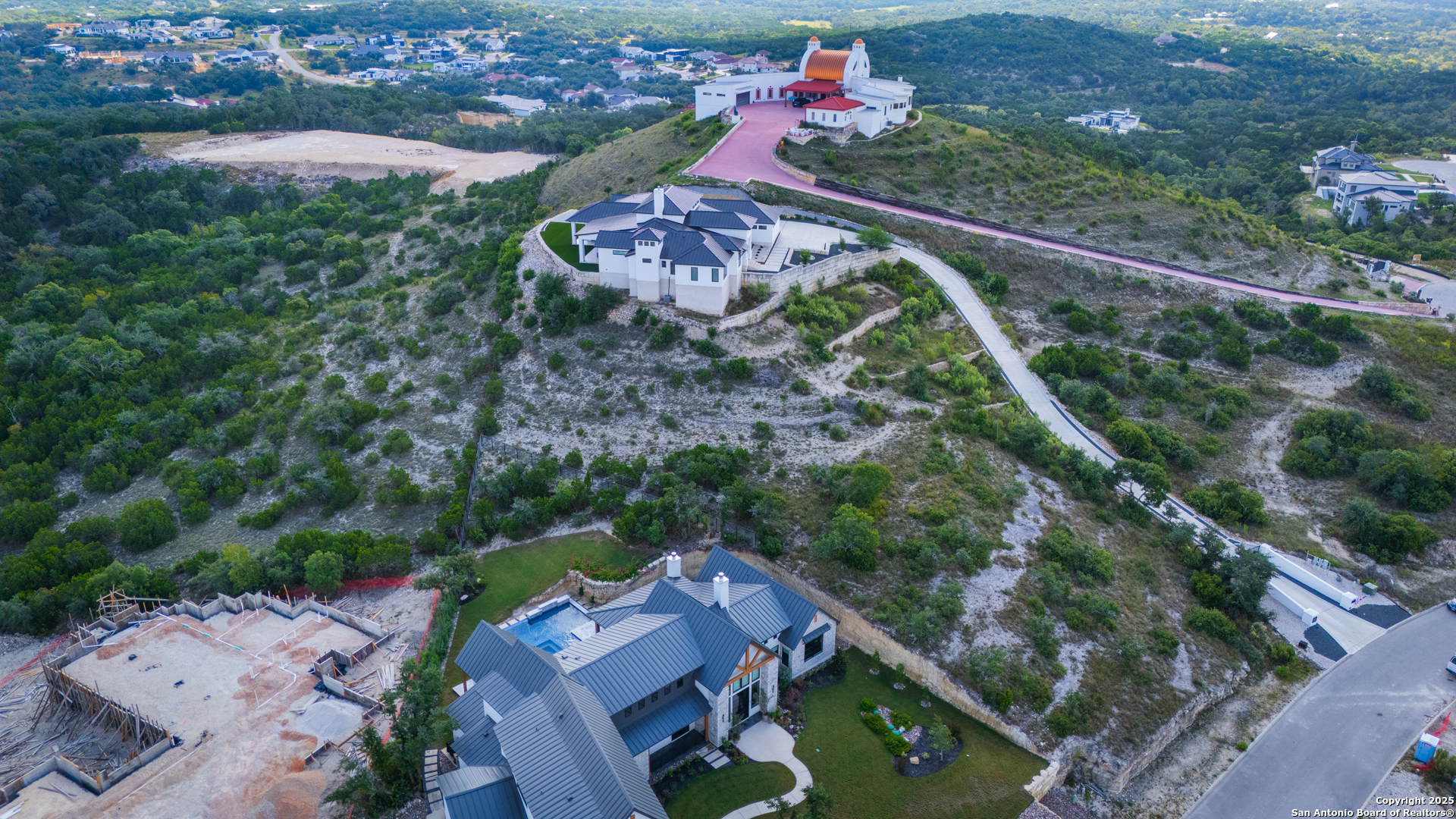 main property photo 12