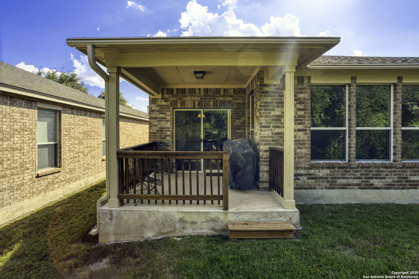 main property photo 20