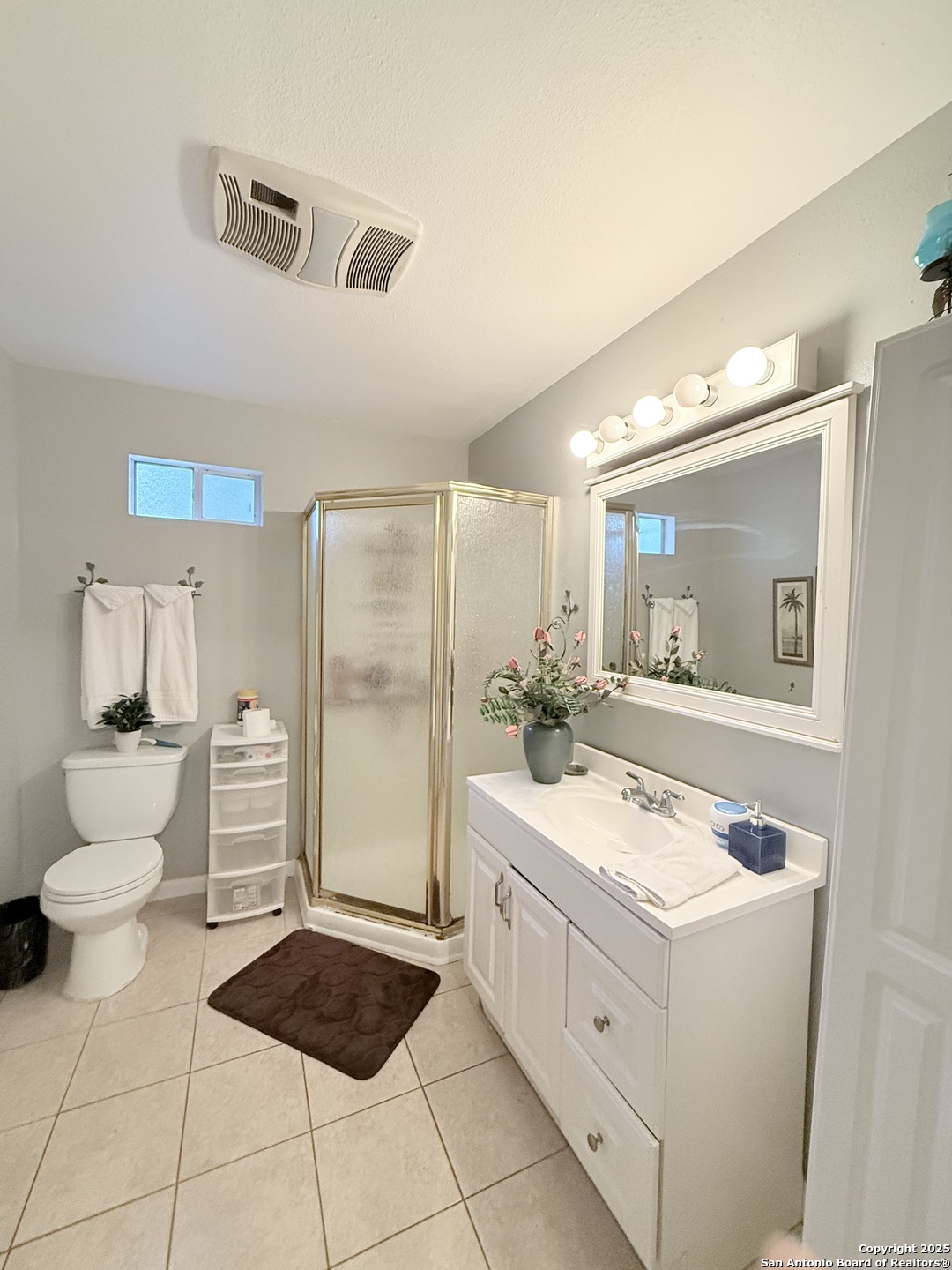 property viewer photo 10