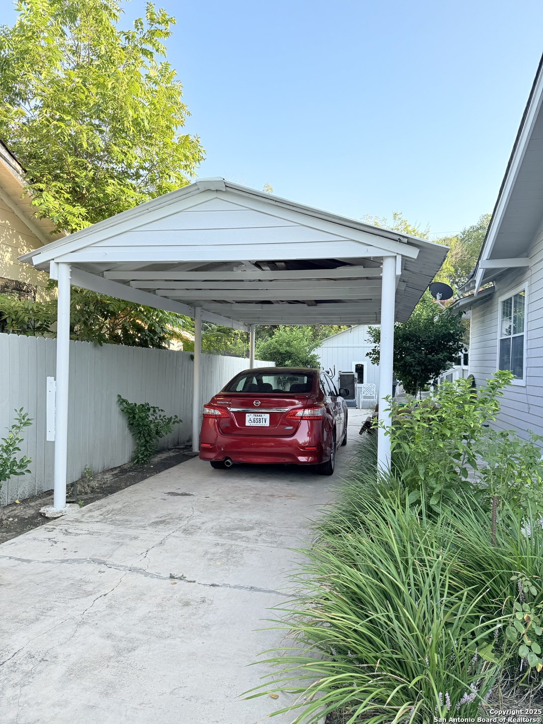 property viewer photo 13