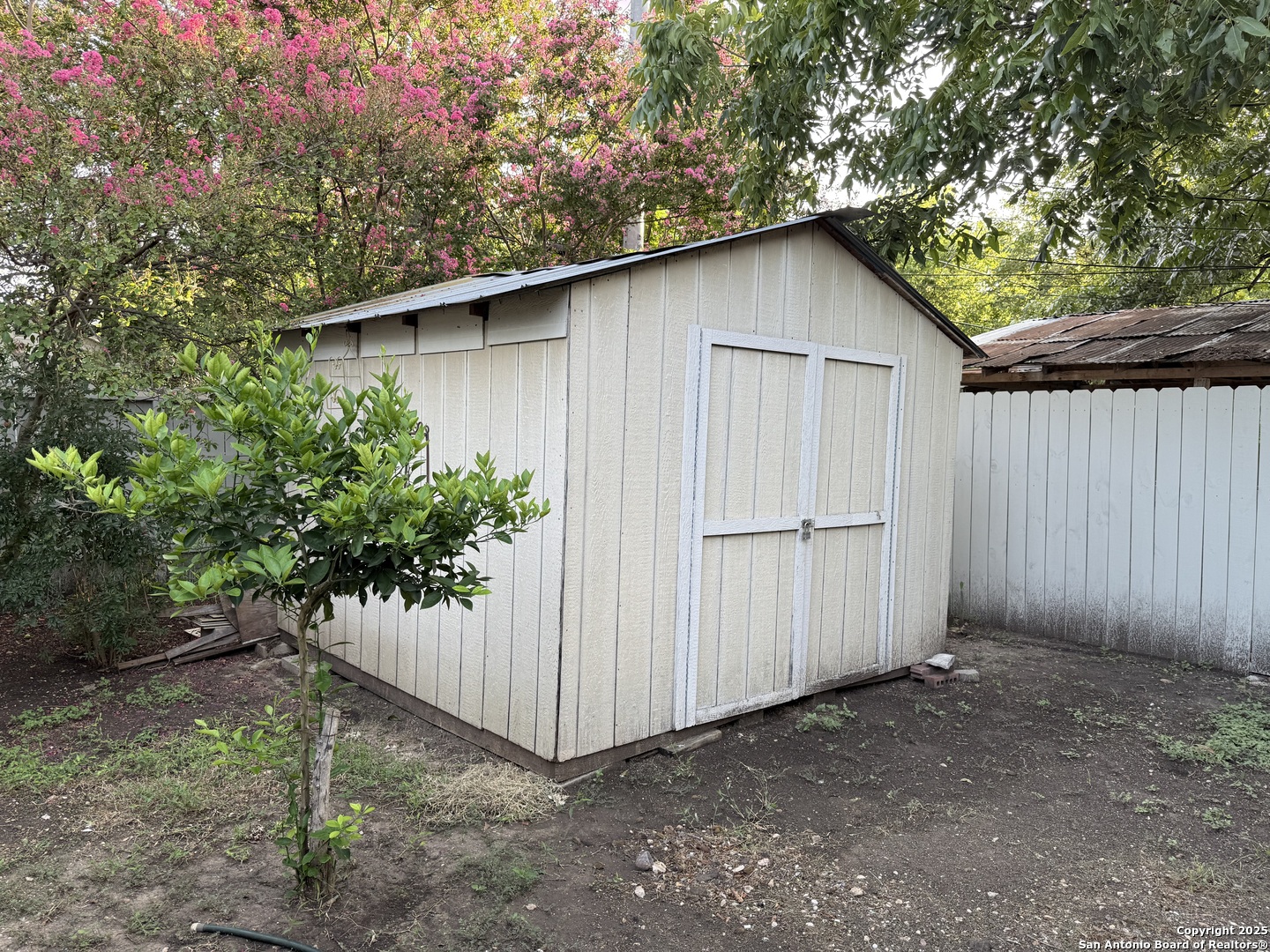 property viewer photo 14